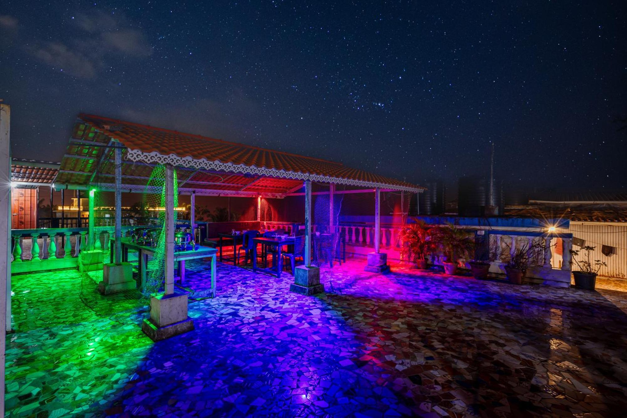 קלנגוטה Baga Fantacia Beach Inn מראה חיצוני תמונה